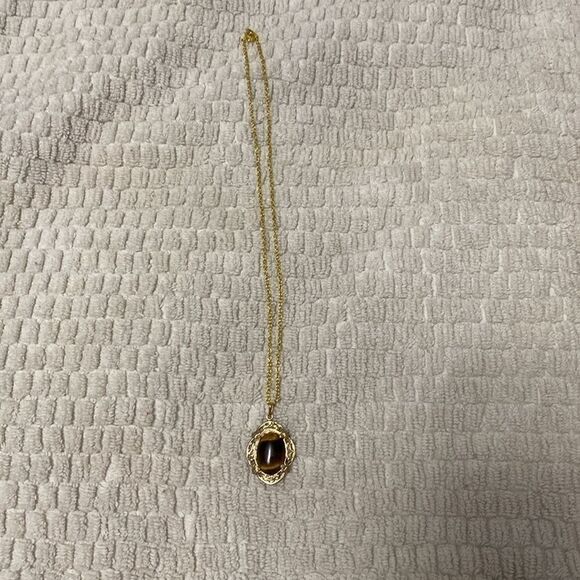 Vintage Gold Tigers Eye Pendant Necklace - Picture 2 of 7
